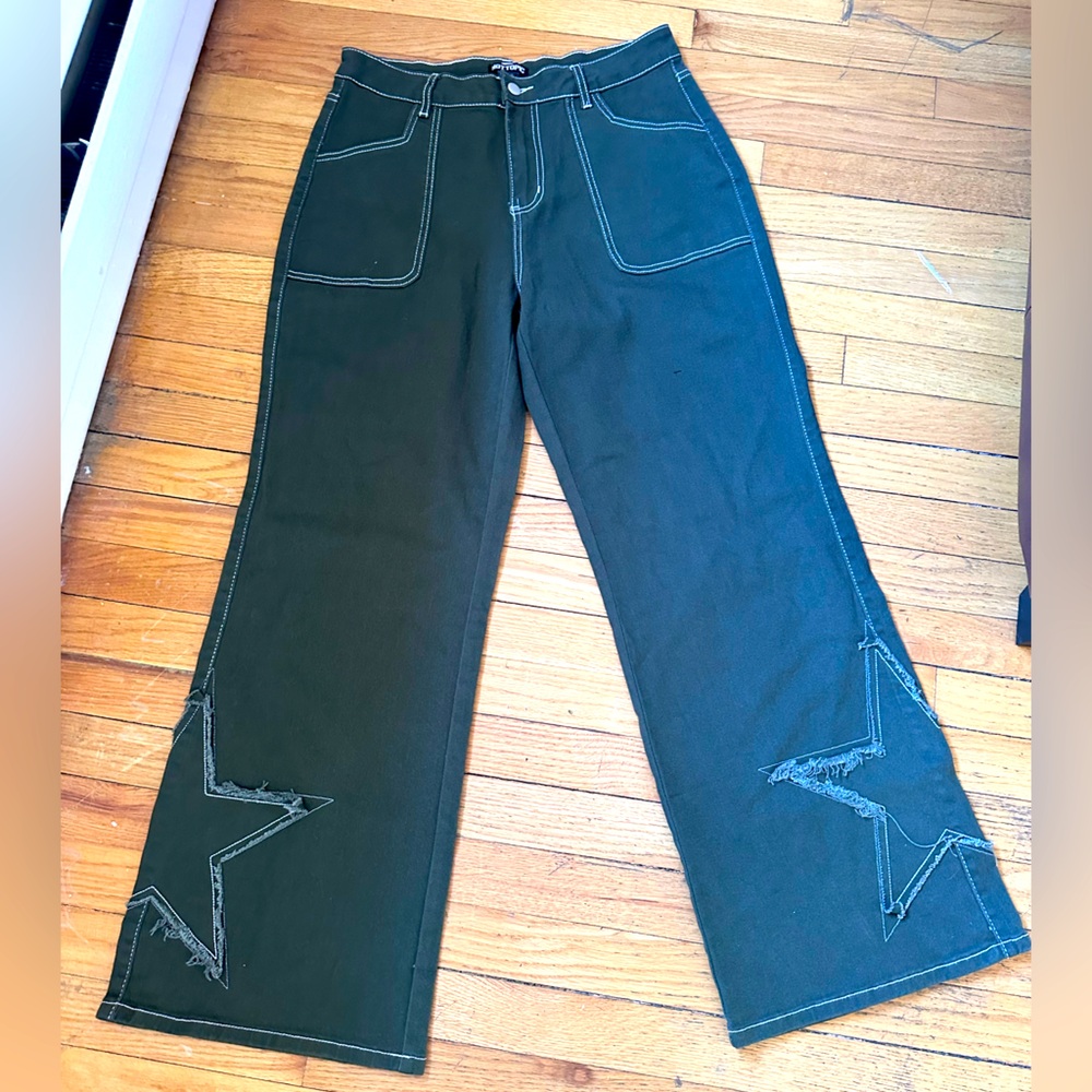 Hot Topic Girls Jeans—new without tags